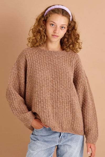 Strikkeopskrift på Oversizebluse med strukturmønster