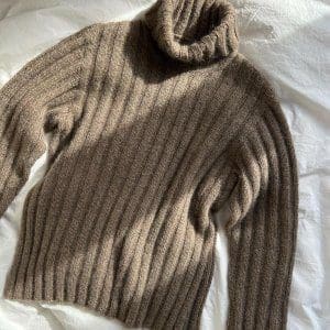 Strikkeopskrift til PetiteKnit Hazel Sweater